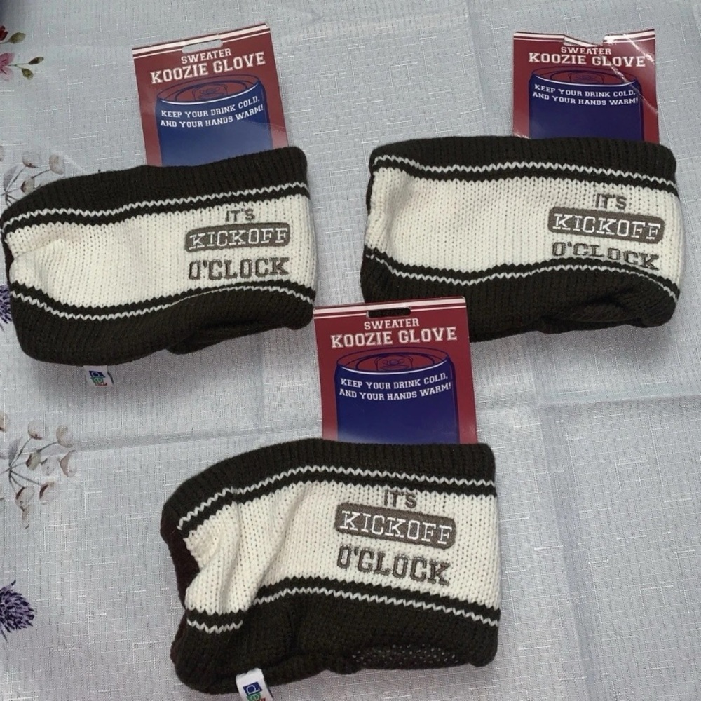 🎅 Football 4 Koozies 3 Brown & 1 Blue NWT